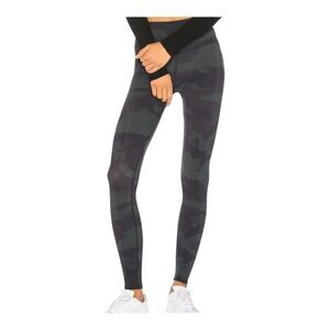 Alo Yoga Women's HIGH-WAIST CAMO VAPOR LEGGING -Black Camouflage Size Small‎